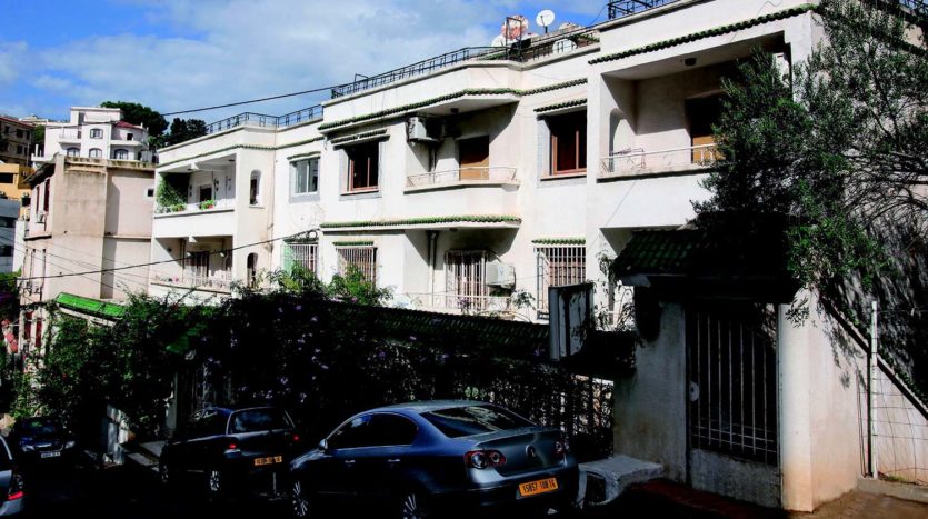 RESIDENCE LES PINS D’HYDRA